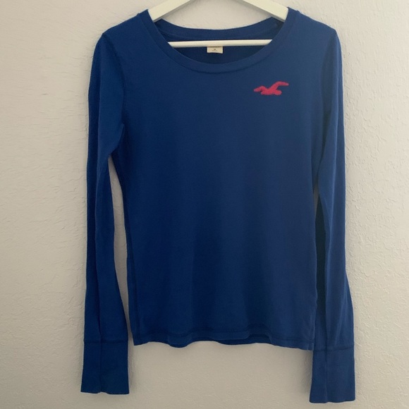 Hollister Tops - Hollister Long Sleeve Sweater